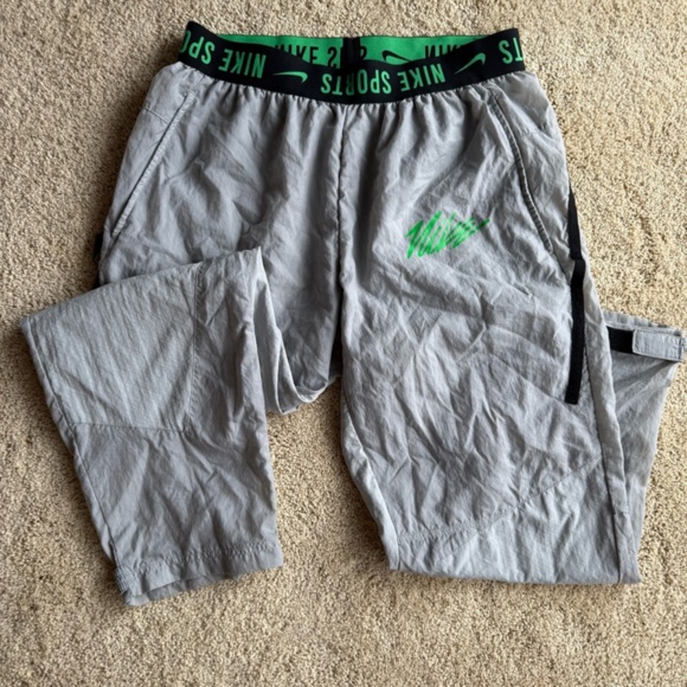 Nike Sports Gray Athletic Pants Joggers Elastic Waist Logo Men’s Size S Y2K